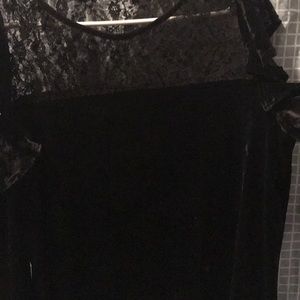 Black Boutique Velvet Top Size L